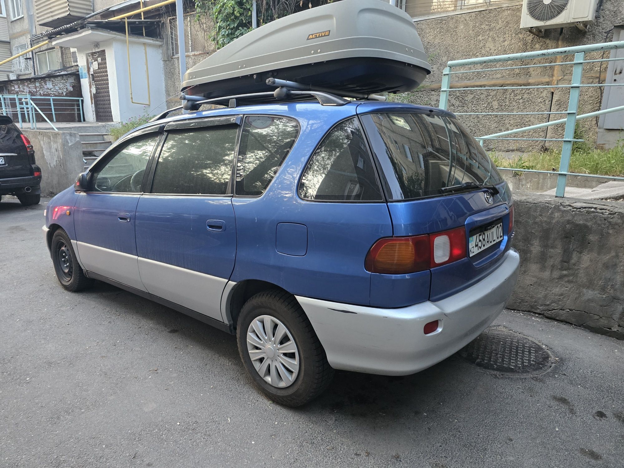 Toyota Picnic 1996