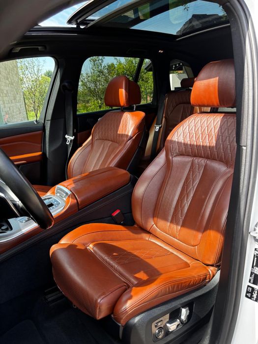 Vand Bmw x5 m50d /Sky Lounge/Individual/400cp