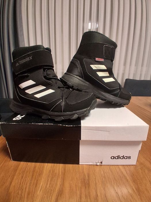 Зимни апрески на марките Тhe North Face ; Adidas Terrex ; H&M