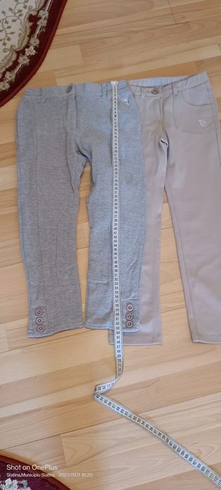 Vând pantalonasi fetite.