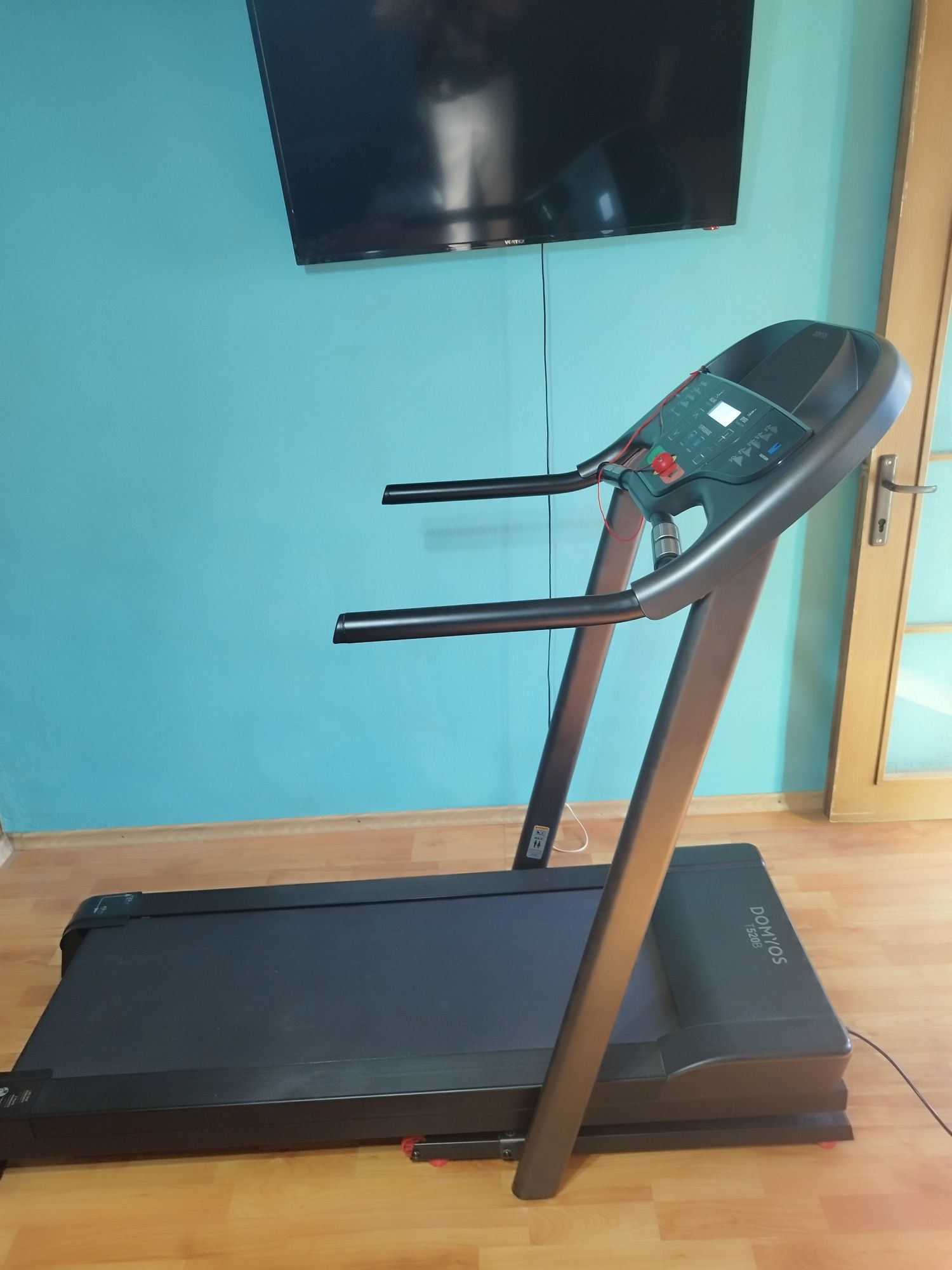 Vând bandă de alergat Domyos T520 – Stare excelentă!