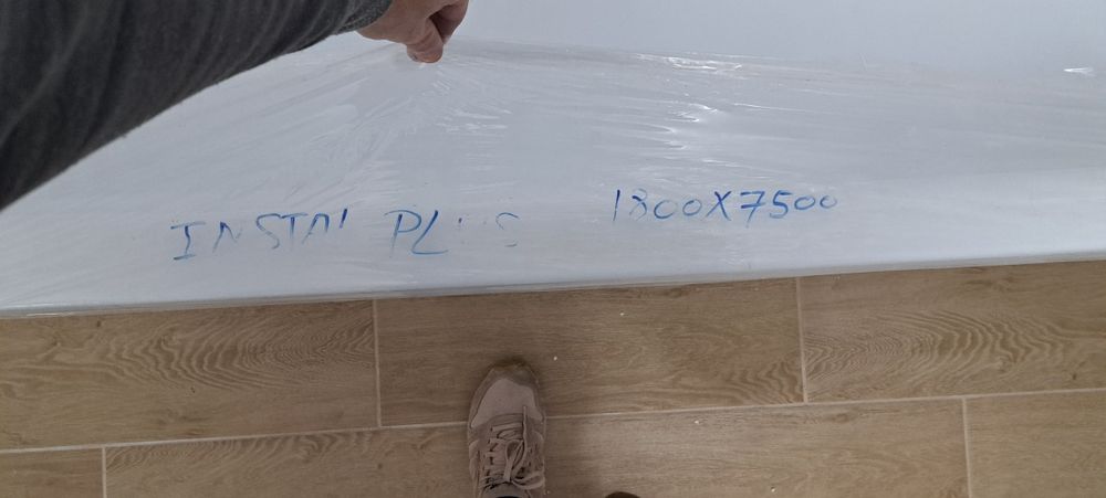 Vând cadă 180x750 cm