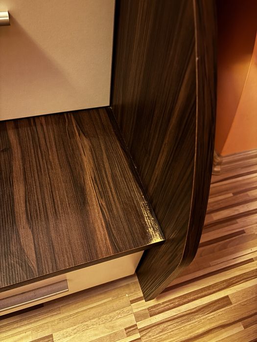 Двуетажно легло с два матрака.