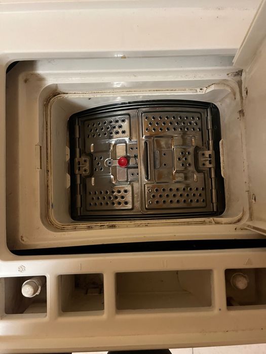 Пералня с горно зареждане