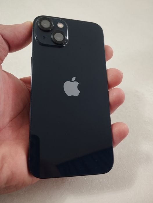 iPhone 13 в отличном состоянии