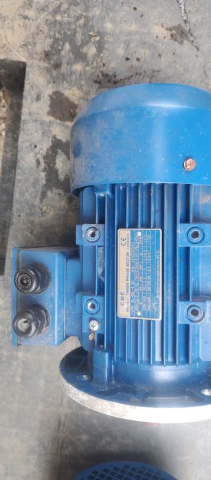 Motoare pentru utilaje industriale că noi