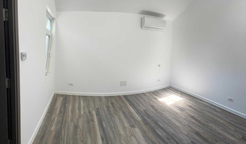 Vând casă cu finisaje de top – 300 mp, teren 1000 mp, Gaesti