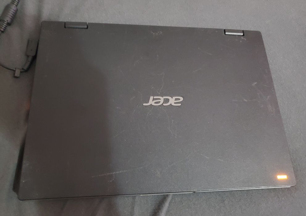 Acer TravelMate Spin B118 touchscreen