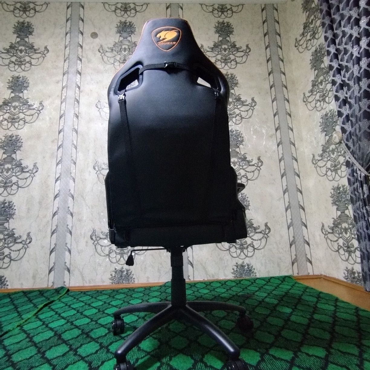 Gaming chair игровое кресло Cougar