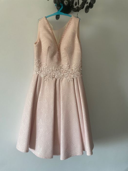 rochie da scurta roz