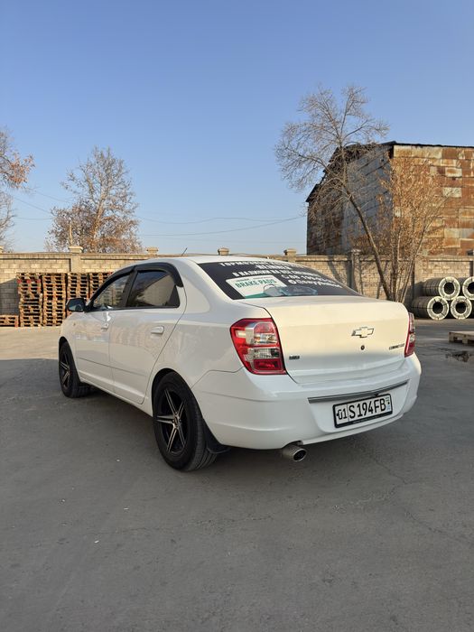 Продаю кобальт 2013 года