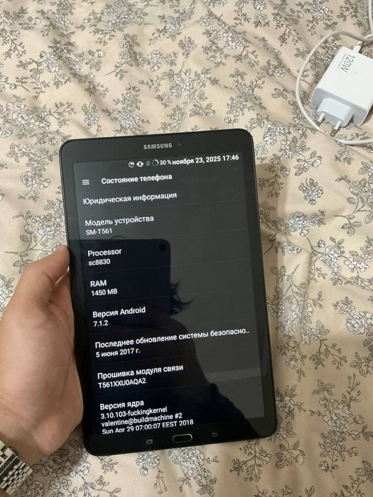 Samsung Tab E идеал состояние