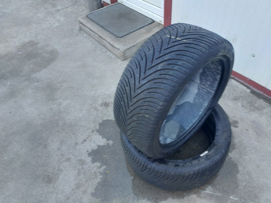 135 lei bucata! Doua anvelope M+S/IARNA 225 40 18 Kleber dot 2021