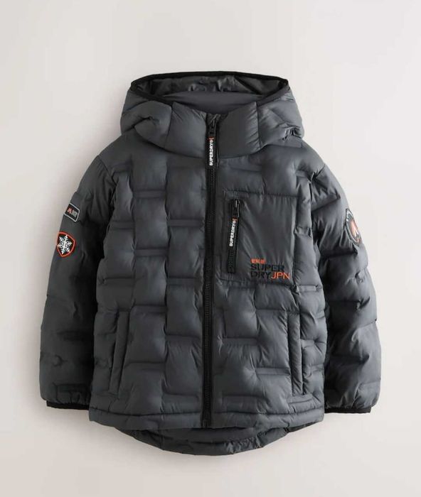 Въгленово сиво - Ватирано пухено якето Superdry NEXT за момче