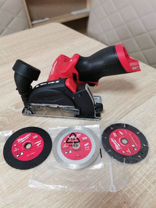 Flex m12 milwaukee model destinat pietei de America