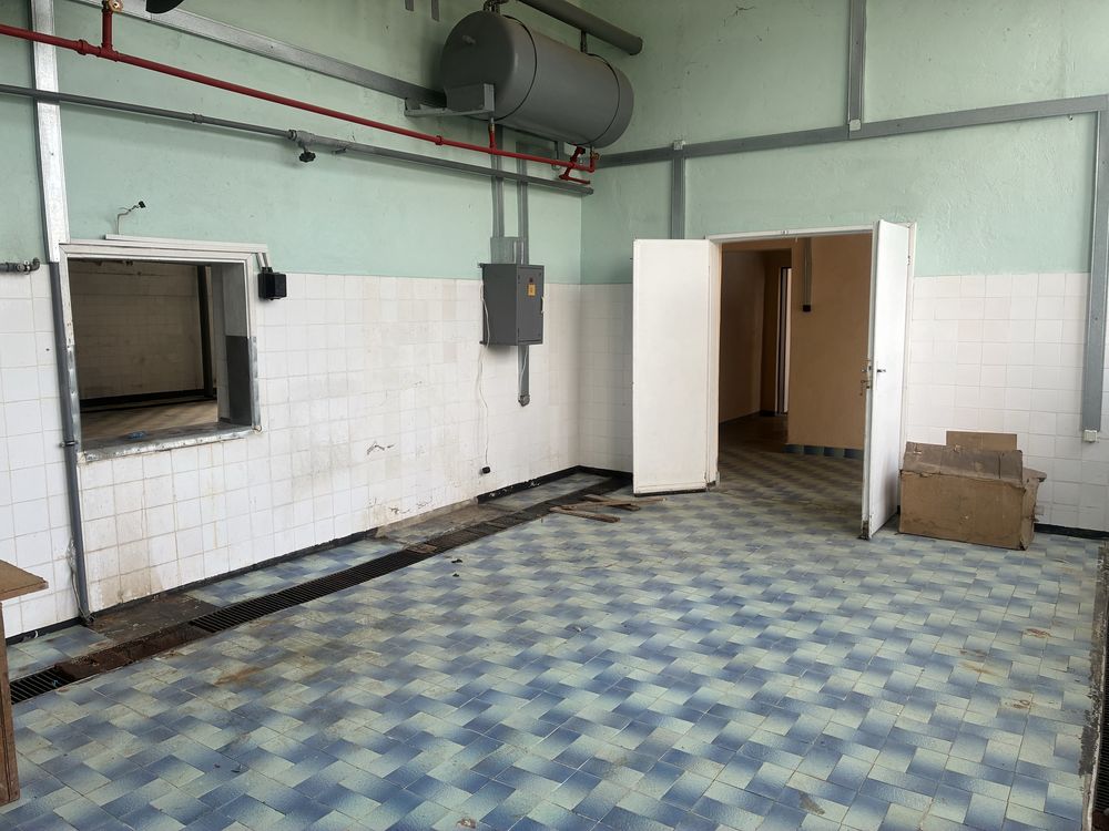 Отдавам пмещения под наем в индустриална зона