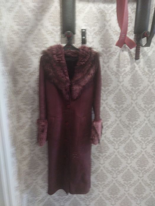 Продам женскую дубленеу