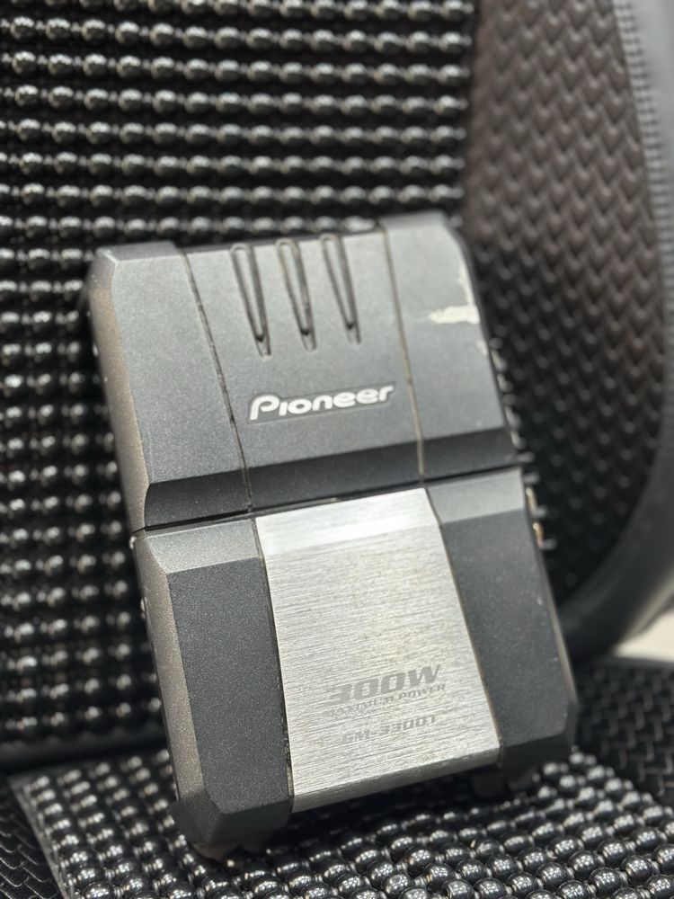 Usilitl pioneer  300W