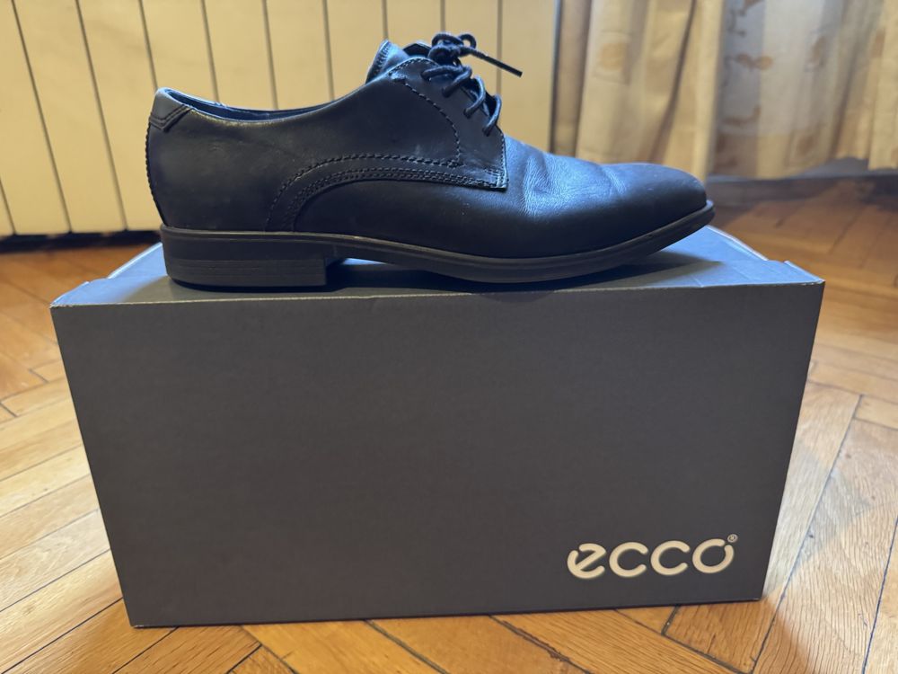 Ecco кожени обувки