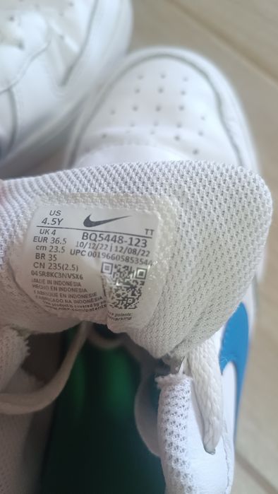 Маратонки NIKE 36.5