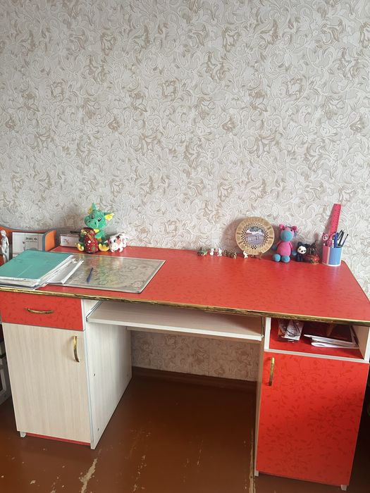 Компьютерный стол