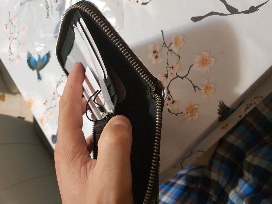 Portofel desigual dama argintiu nou