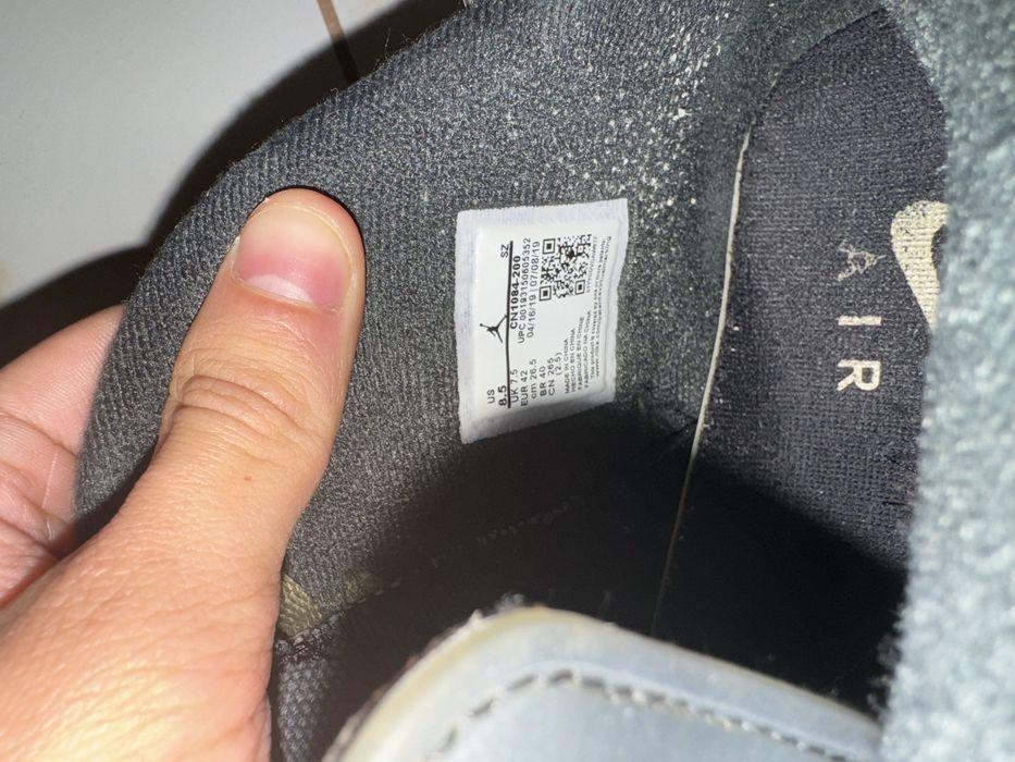 Vand Jordan 6 Travis Scott