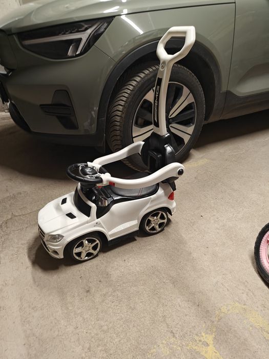 Детски джип за бутане