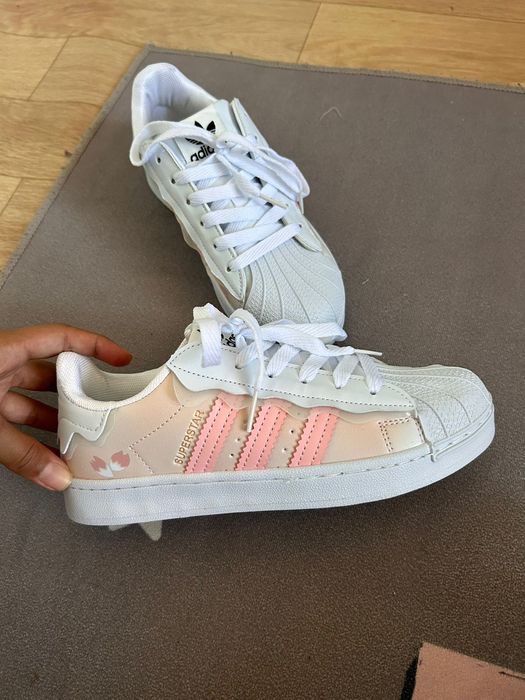 Кроссовки Adidas superstar