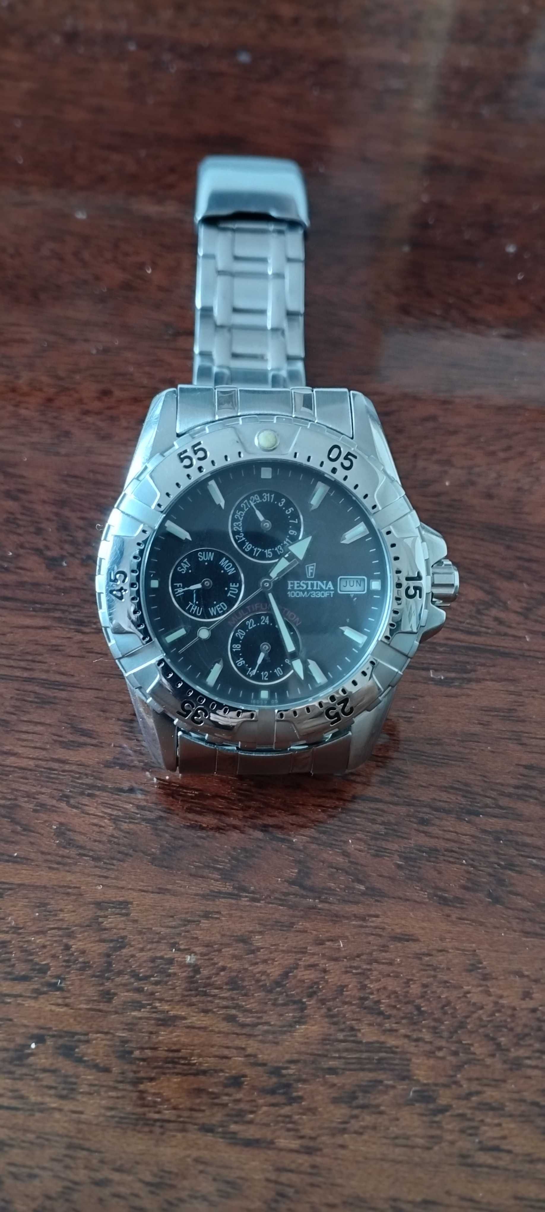 Часовник FESTINA