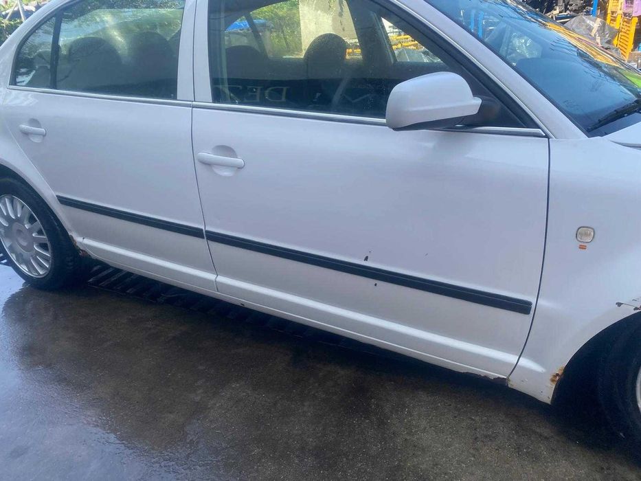 dezmembrez skoda superb 1 cod motor BSV cod cutie GFL cod culoare 1026