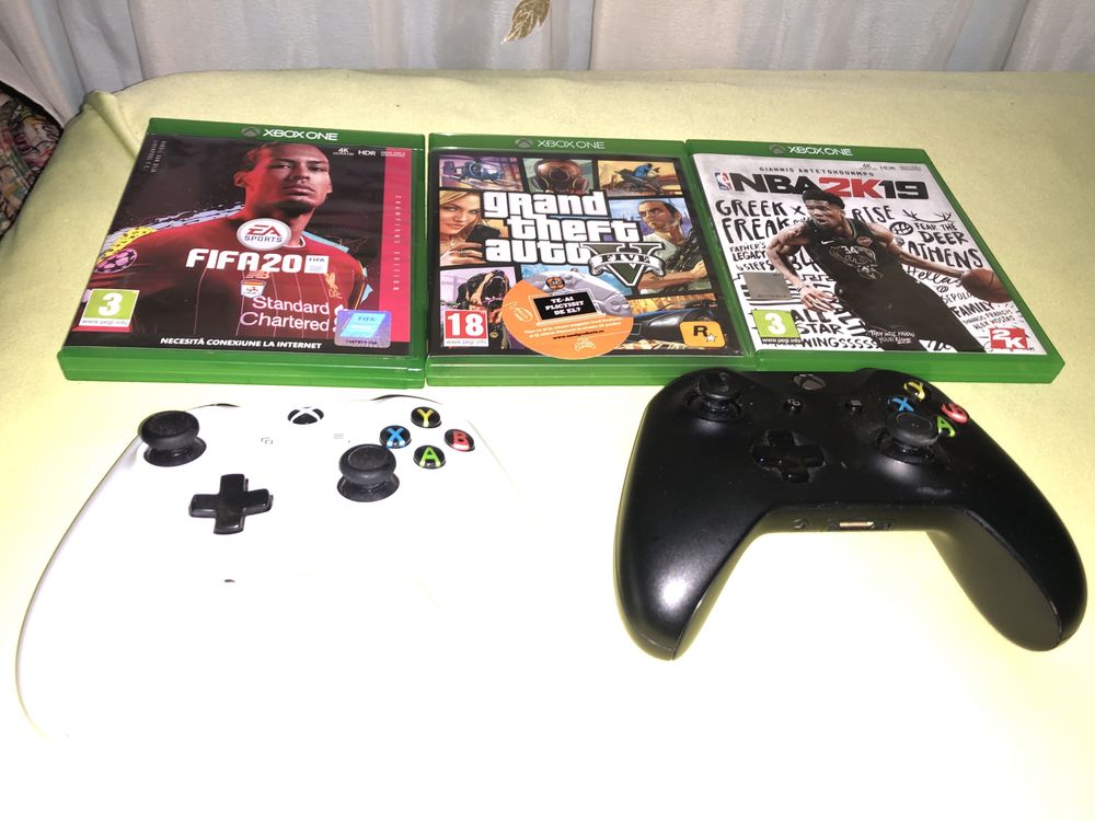 2 controllere xbox si 3 jocuri