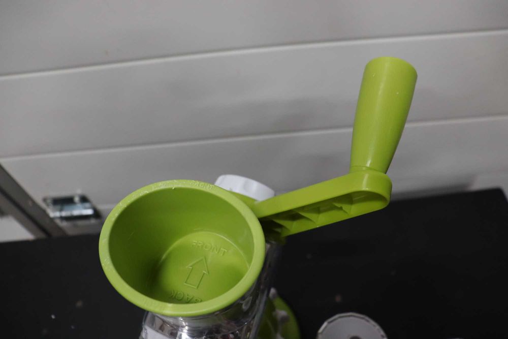 Ротационно ренде, резачка за зеленчуци мандолина, 3 барабанa, ДЕФЕКТ