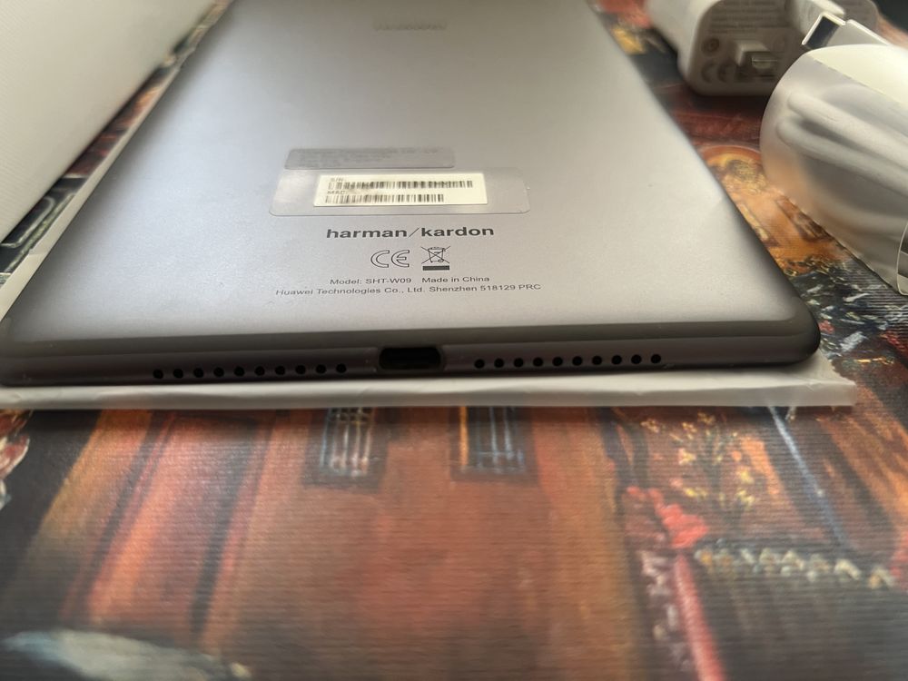Huawei MediaPad M5 8.4" 32GB 4GB RAM 5100 mAh Harman / Kardon