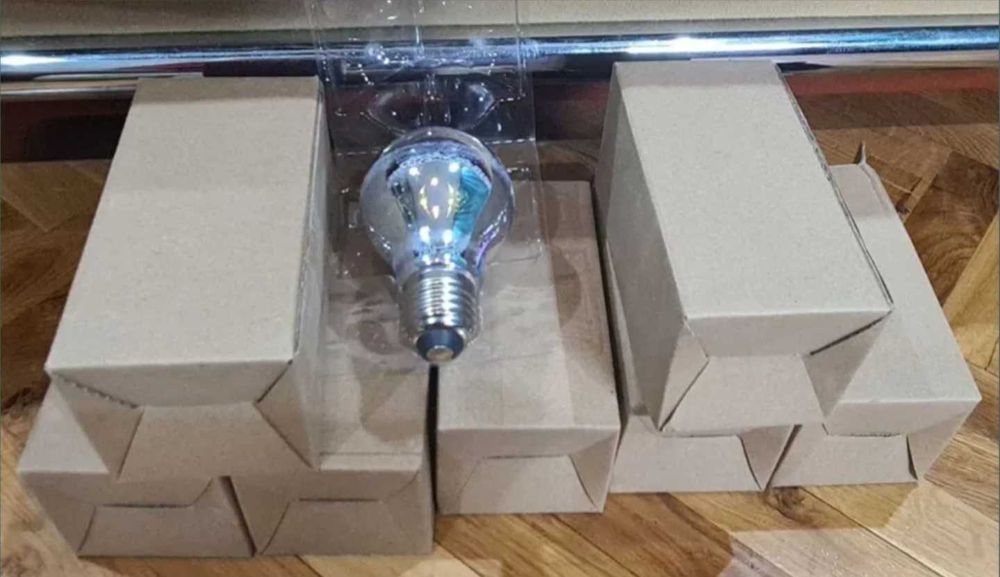 Bec LED cu efect de artificii 3D