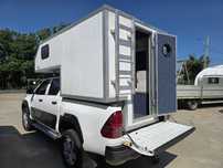 Toyota Hilux 2018, camper echipat complet, hardtop, troliu, autorulota