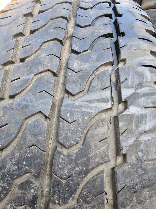 Anvelopă 235/65R16C cu jantă marca Dunlop