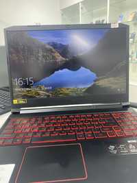 Aser Nitro 5 core i5 GTX 10300H ram 8 gb GTX 1650