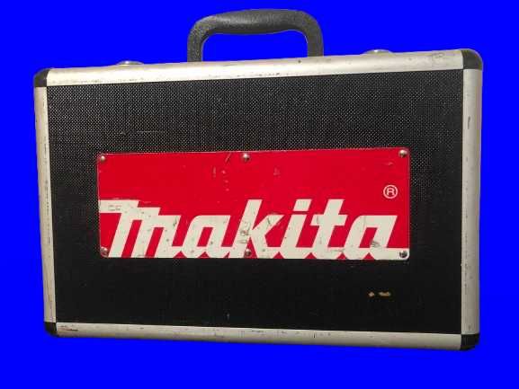 Цена - 150лв. Ъглошлайф Makita - 9555HN + Алуминиев куфар Makita