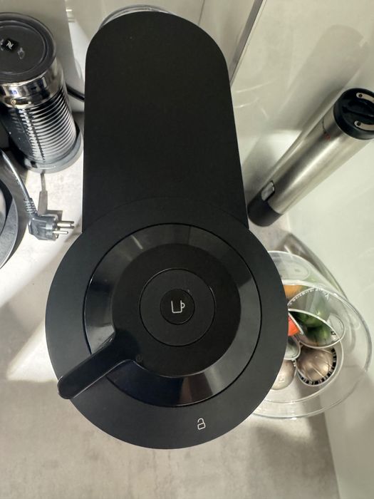 Aparat de cafea Nespresso Vertuo Next negru stare excelenta