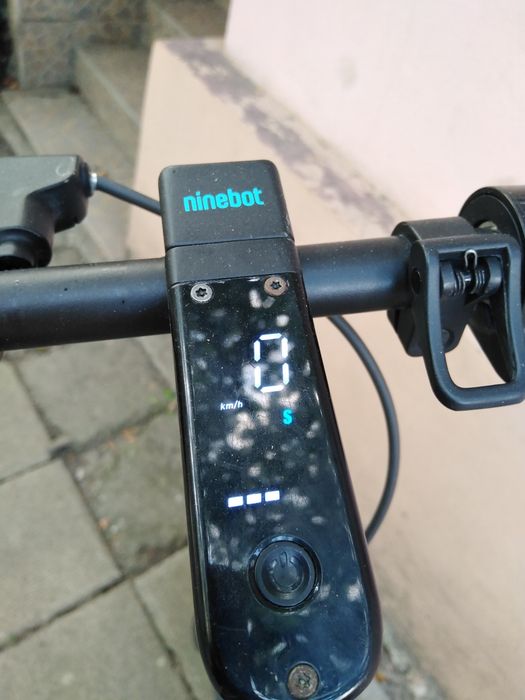 Trotineta electrică Ninebot