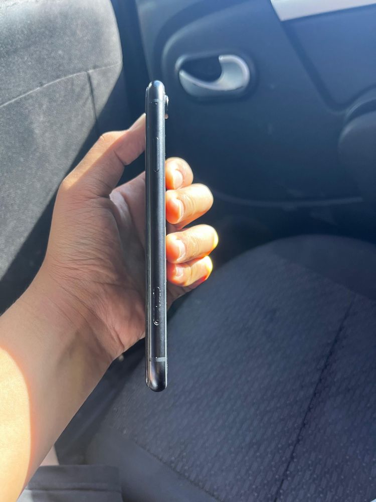 Iphone xr емкость «100»
