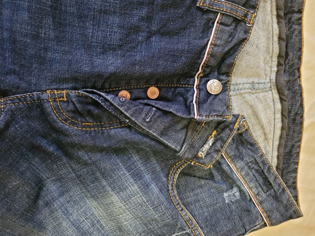 Dsquared2 оригинални дънки