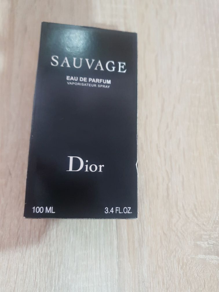 Vand: Parfum Sauvage Dior