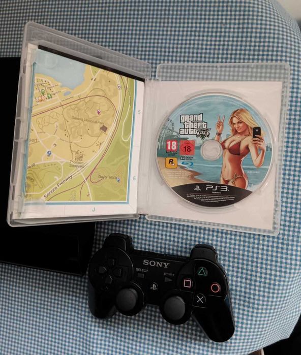 Consola Joc PS3 Super slim 500gb (ultimul model) plus joc GTA 5 inclus