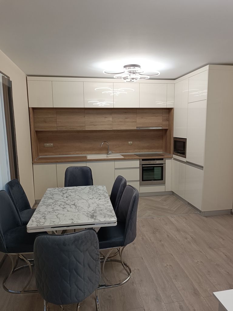 Продава се Тристаен апартамент в Асеновград - 113 кв.м за 1416 €/кв.м - Снимка #4