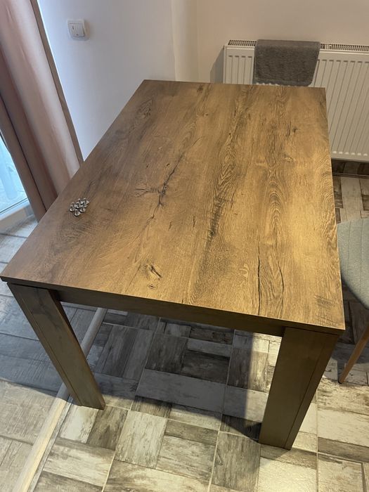 Masa si 4 scaune stare f buna