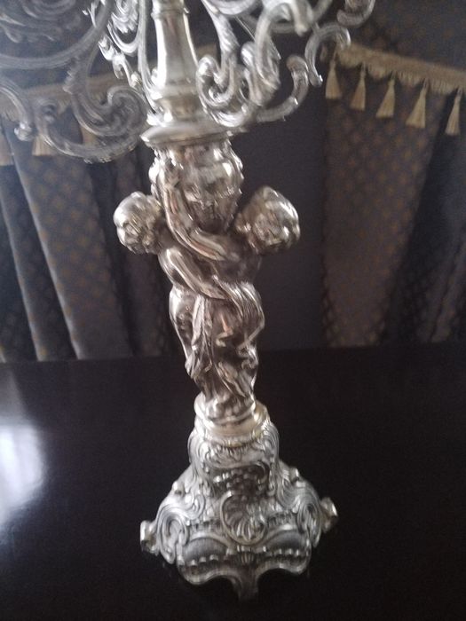 Sfesnic argintat cu îngerași