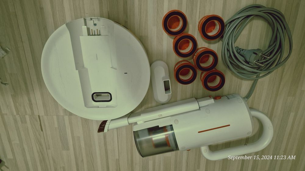 Aspirator de mana, Deerma, CM1300, 350W, Anti-acarieni, Lampa UV,