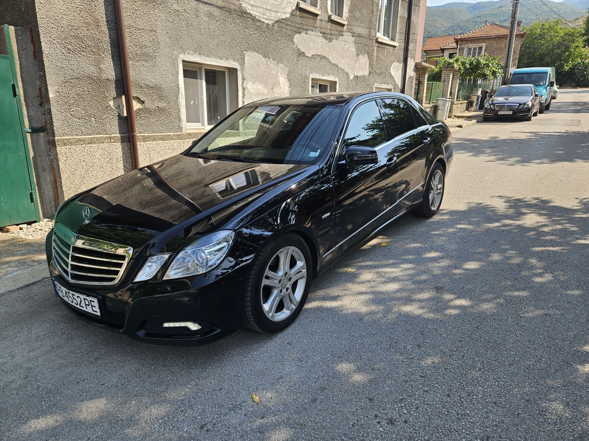 Продава се E350 cdi 2010г